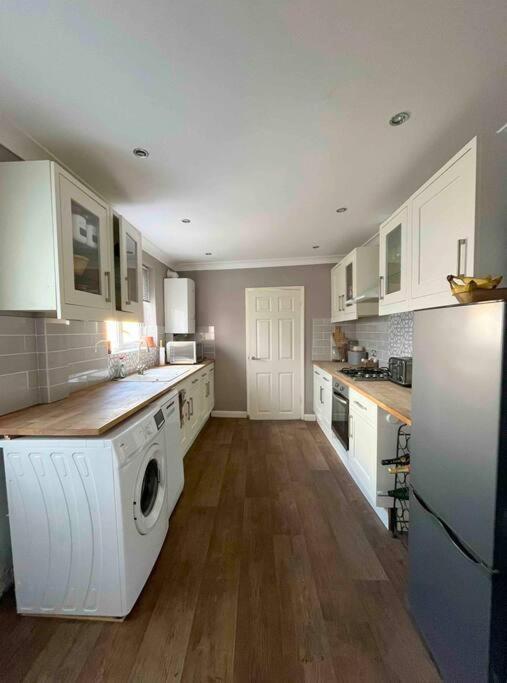 Cosy Flat In Burgess Hill, Sussex Apartman Kültér fotó