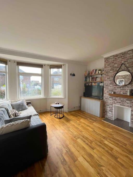 Cosy Flat In Burgess Hill, Sussex Apartman Kültér fotó